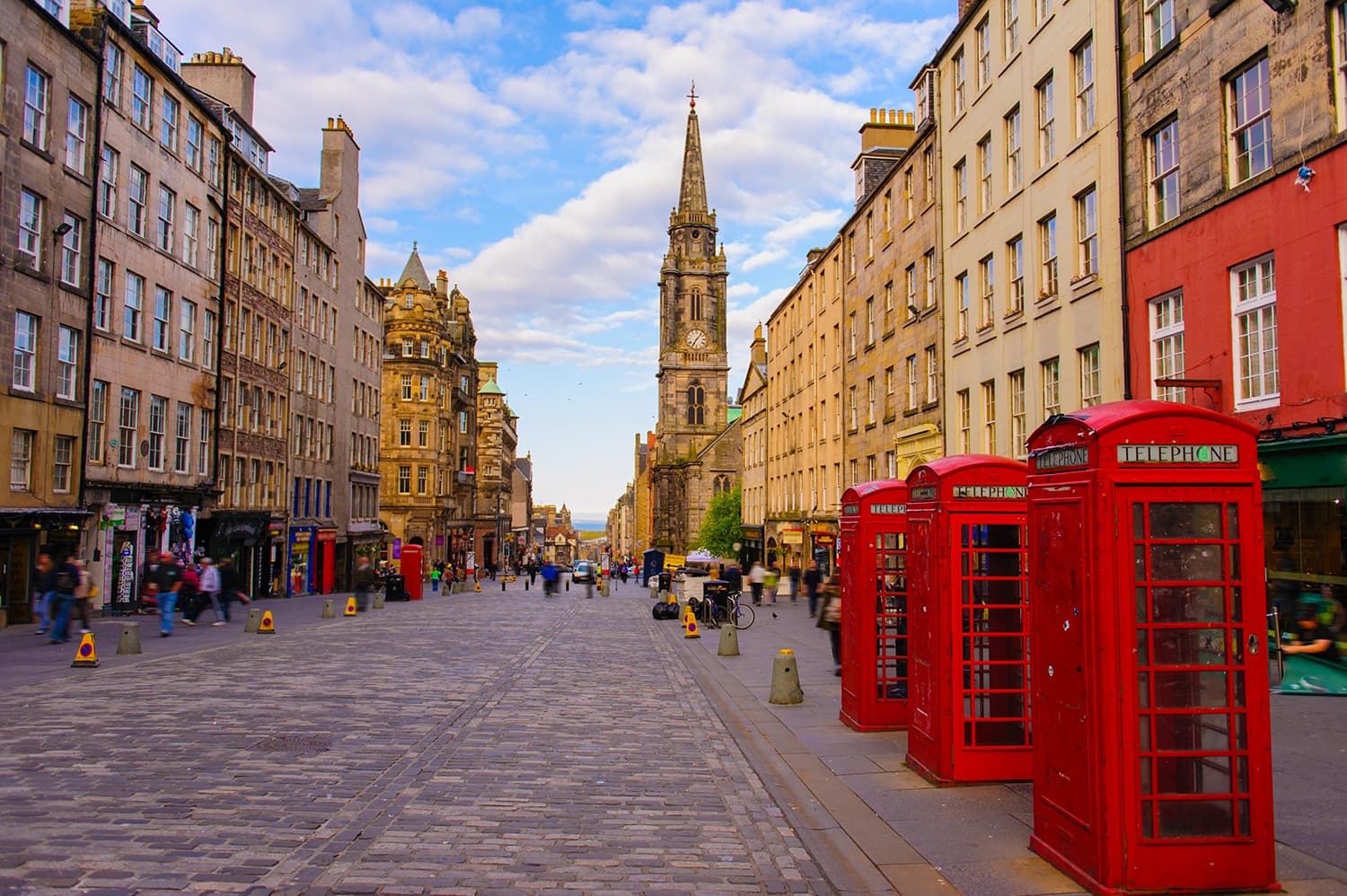 Scotland Edinburgh Shutterstock 193976243